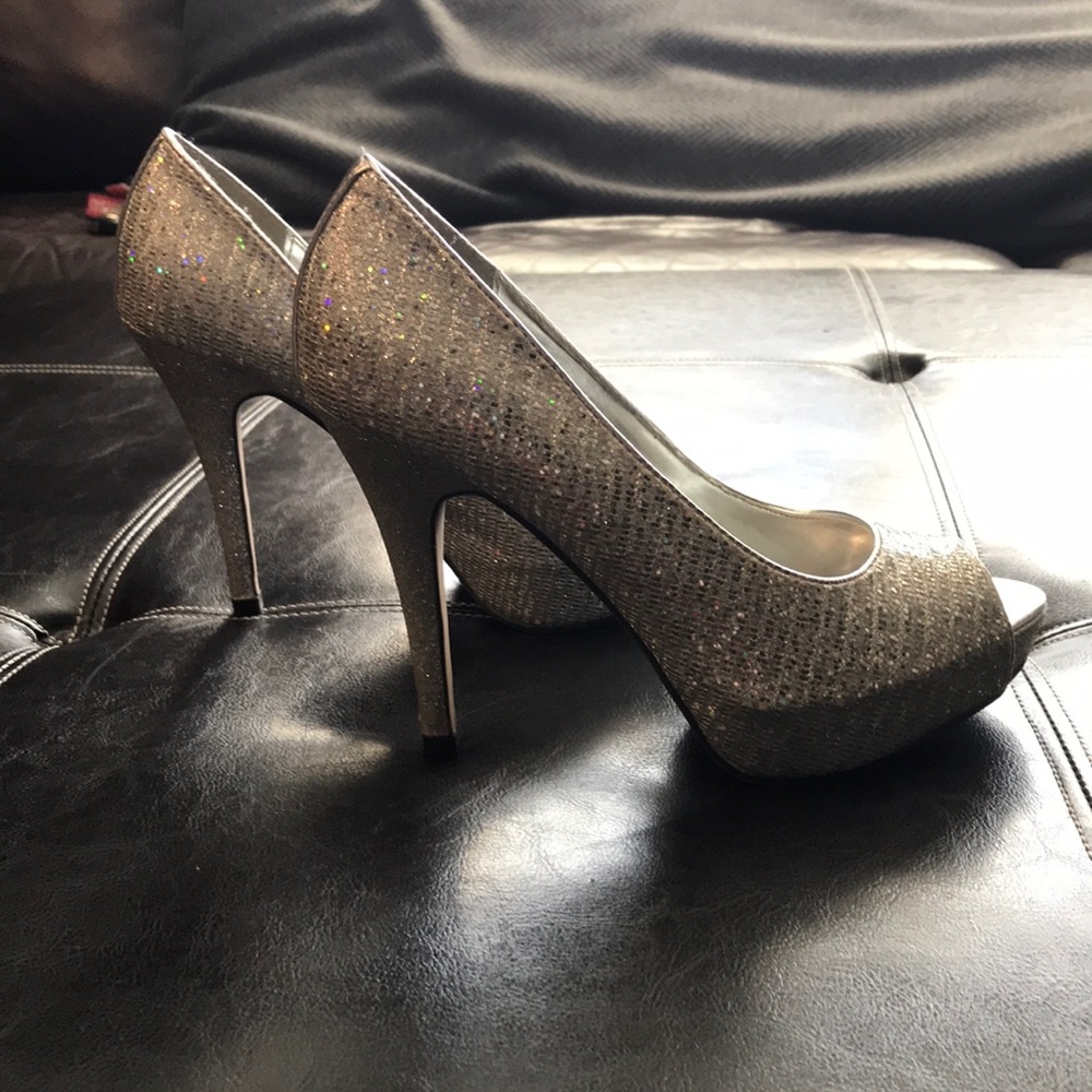 Prom shoes